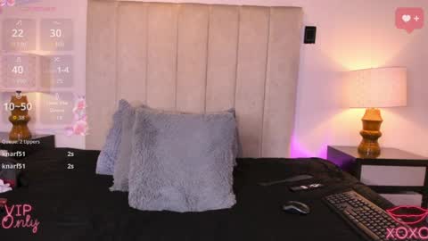 Snapshot of miss_milf_ chatting on 05/25/26, 08:26 miss_milf_ online show from 05/25/26, 08:26