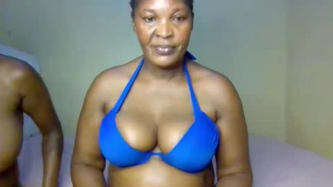 Snapshot of miss_milly1 chatting on 04/13/26, 11:16 MILLY online show from 04/13/26, 11:16