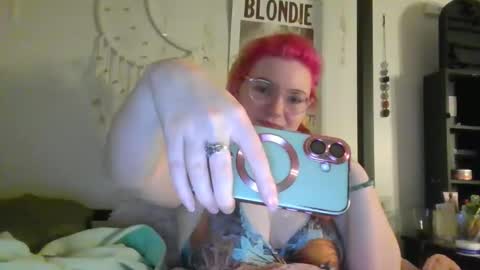 Snapshot of miss_miseryxo chatting on 02/27/26, 06:02 bri online show from 02/27/26, 06:02