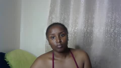 Snapshot of miss_nada chatting on 03/25/26, 10:43 sophia online show from 03/25/26, 10:43