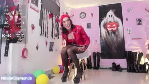 Miss Nicole online show from 10/06/25, 01:19