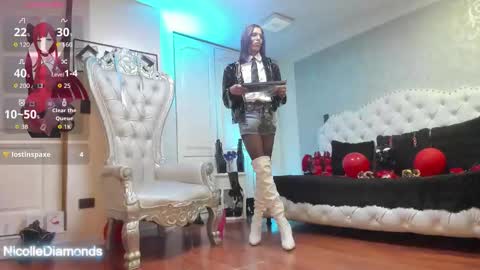 Snapshot of miss_nicolesds chatting on 04/22/26, 01:12 Miss Nicole online show from 04/22/26, 01:12