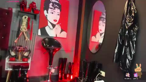 Miss Nicole online show from 06/22/26, 11:18