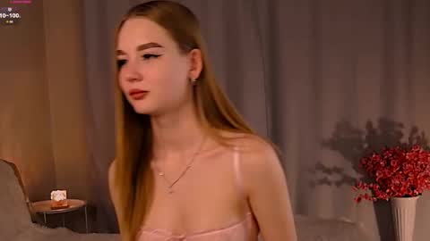 Nicole online show from 10/30/25, 12:23