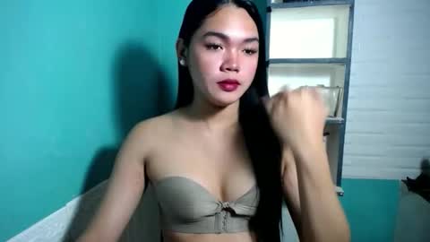 Snapshot of miss_precious_xx chatting on 03/14/26, 02:50 Precious online show from 03/14/26, 02:50