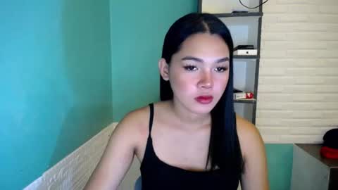 Snapshot of miss_precious_xx chatting on 04/23/26, 06:25 Precious online show from 04/23/26, 06:25