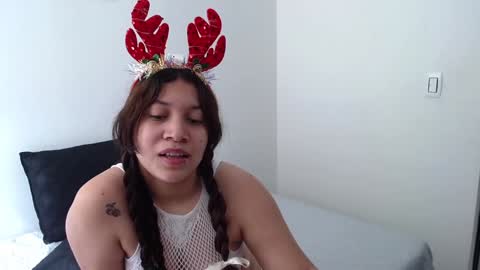 Snapshot of miss_rose1 chatting on 12/26/24, 06:01 ROS online show from 12/26/24, 06:01