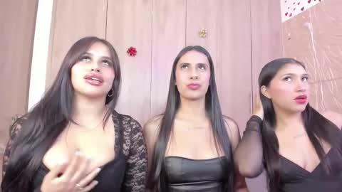 Snapshot of miss_saraxxx chatting on 01/13/26, 10:26 Angel Sophie Tif online show from 01/13/26, 10:26