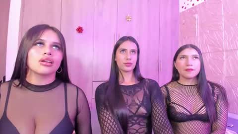 Snapshot of miss_saraxxx chatting on 01/16/26, 10:47 Angel Sophie Tif online show from 01/16/26, 10:47