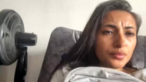 intagram miss selene59 online show from 12/25/24, 05:37