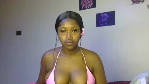 miss_sexyyy online show from 12/03/25, 01:53