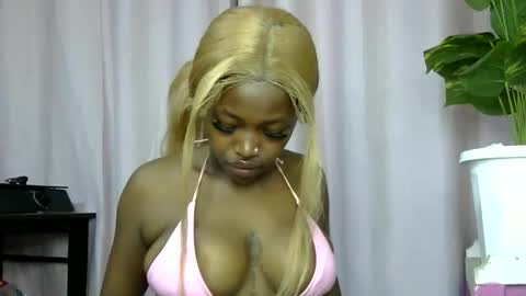 Snapshot of miss_sexyyy chatting on 05/09/26, 08:30 miss_sexyyy online show from 05/09/26, 08:30