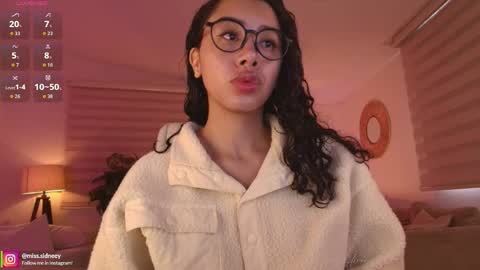 Snapshot of miss_sidney chatting on 05/25/26, 12:44 Amy Olivera online show from 05/25/26, 12:44