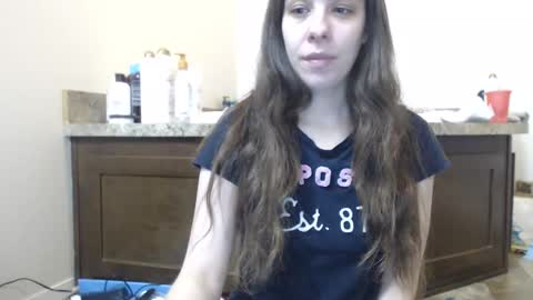 Snapshot of miss_sunshine01 chatting on 01/30/25, 01:33 Bella online show from 01/30/25, 01:33