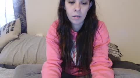 Snapshot of miss_sunshine01 chatting on 02/12/25, 04:55 Bella online show from 02/12/25, 04:55