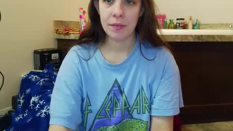 Bella online show from 12/05/25, 02:25