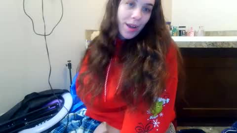 Snapshot of miss_sunshine01 chatting on 03/11/26, 01:39 Bella online show from 03/11/26, 01:39