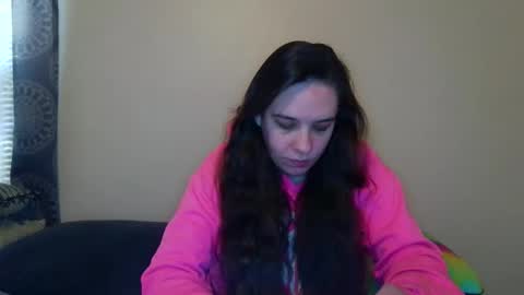 Snapshot of miss_sunshine01 chatting on 05/01/26, 03:38 Bella online show from 05/01/26, 03:38