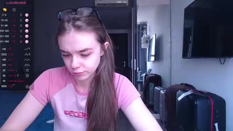 Snapshot of miss_sweetbb chatting on 01/26/25, 06:07 Bella online show from 01/26/25, 06:07