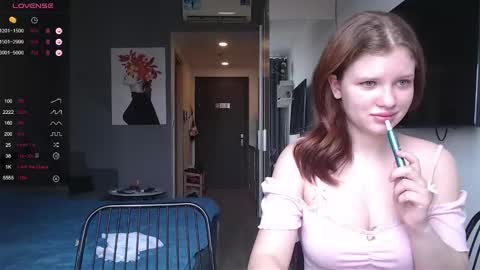 Snapshot of miss_sweetbb chatting on 01/30/25, 06:03 Bella online show from 01/30/25, 06:03