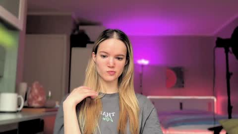 Emily online show from 12/26/24, 09:22