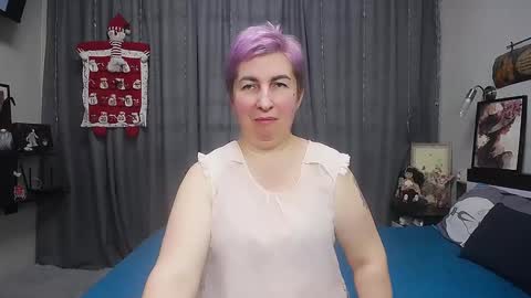 miss_tasha_kom online show from 12/18/24, 08:09