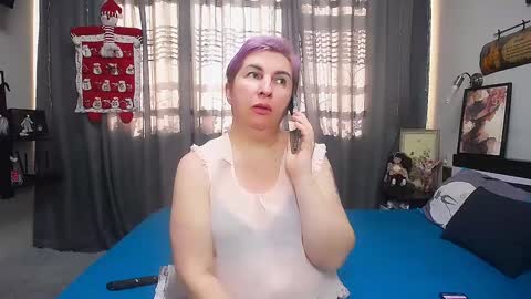 miss_tasha_kom online show from 12/18/24, 11:13