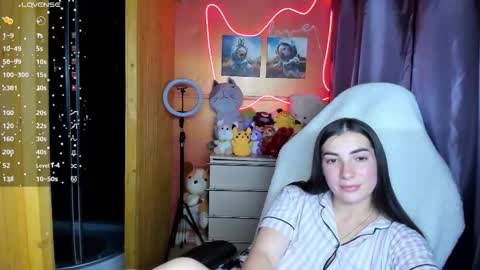 Snapshot of miss_tasy chatting on 09/18/25, 09:44 Melanie January 15th is my birthday there will be an interesting show online show from 09/18/25, 09:44