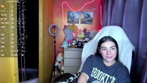 Snapshot of miss_tasy chatting on 03/09/26, 04:00 Melanie January 15th is my birthday there will be an interesting show online show from 03/09/26, 04:00