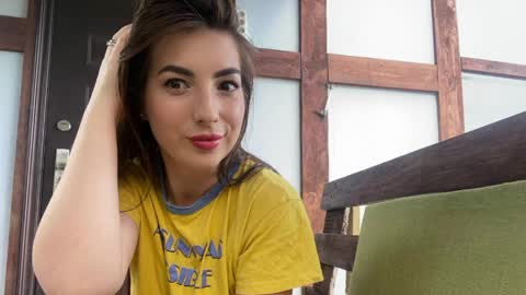 Snapshot of miss_tasy chatting on 04/09/26, 05:29 Melanie January 15th is my birthday there will be an interesting show online show from 04/09/26, 05:29