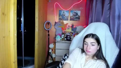 Snapshot of miss_tasy chatting on 04/25/26, 04:59 Melanie January 15th is my birthday there will be an interesting show online show from 04/25/26, 04:59