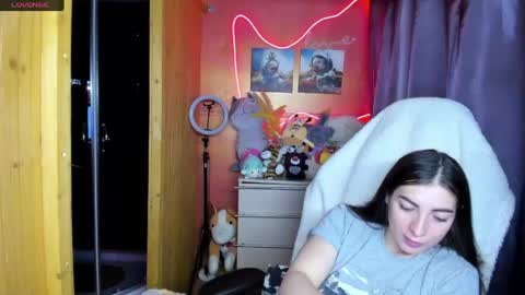 Snapshot of miss_tasy chatting on 05/27/26, 09:28 Melanie January 15th is my birthday there will be an interesting show online show from 05/27/26, 09:28