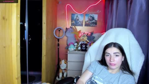 Snapshot of miss_tasy chatting on 05/28/26, 05:38 Melanie January 15th is my birthday there will be an interesting show online show from 05/28/26, 05:38