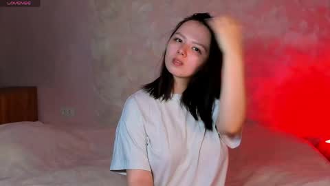 JULIE online show from 04/22/26, 10:06