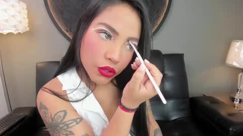 Vaiolette online show from 02/25/25, 11:19