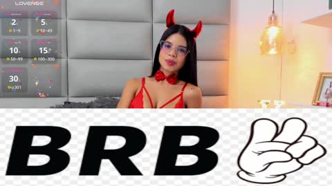 Snapshot of miss_valen_ chatting on 12/23/24, 04:17 valentina online show from 12/23/24, 04:17