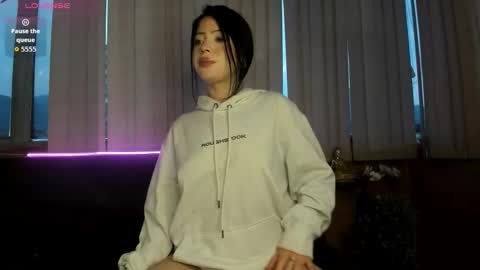 Snapshot of miss_valka chatting on 03/24/26, 11:48 Valka online show from 03/24/26, 11:48