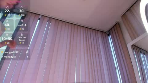 Snapshot of miss_valka chatting on 04/15/26, 08:09 Valka online show from 04/15/26, 08:09