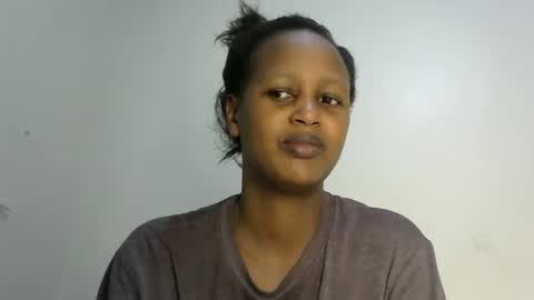 miss_vall online show from 01/30/25, 07:18