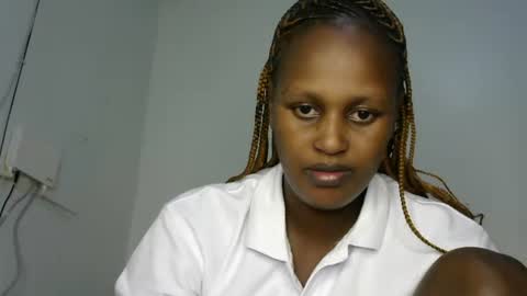 miss_vall online show from 01/31/25, 07:18