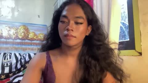 miss_veron_xoxo online show from 11/26/25, 05:30