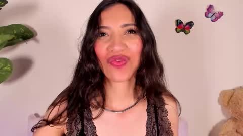 Snapshot of miss_veronica2 chatting on 03/04/26, 01:17 Miss Veronica online show from 03/04/26, 01:17