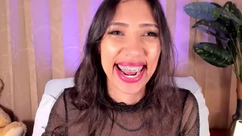 Snapshot of miss_veronica2 chatting on 03/12/26, 01:39 Miss Veronica online show from 03/12/26, 01:39