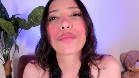 Snapshot of miss_veronica2 chatting on 04/10/26, 01:27 Miss Veronica online show from 04/10/26, 01:27