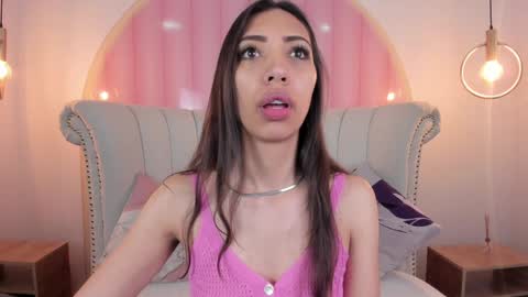 Snapshot of miss_veronicaa chatting on 12/11/24, 11:30 Veronica summer 7AM to 1500 PM hour GMT-5 online show from 12/11/24, 11:30