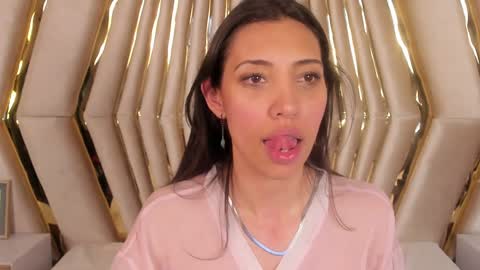 Snapshot of miss_veronicaa chatting on 01/02/25, 08:57 Veronica summer 7AM to 1500 PM hour GMT-5 online show from 01/02/25, 08:57