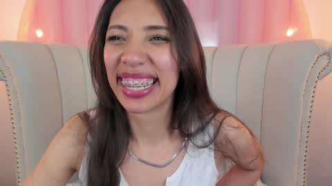 Snapshot of miss_veronicaa chatting on 01/21/25, 08:32 Veronica summer 7AM to 1500 PM hour GMT-5 online show from 01/21/25, 08:32