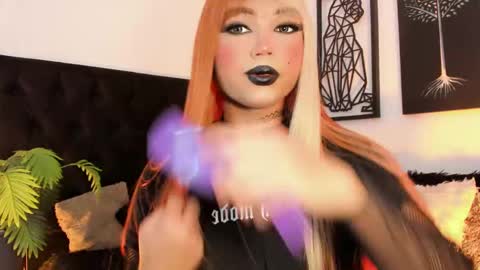 Snapshot of miss_zz chatting on 09/16/25, 06:20 miss_zz online show from 09/16/25, 06:20