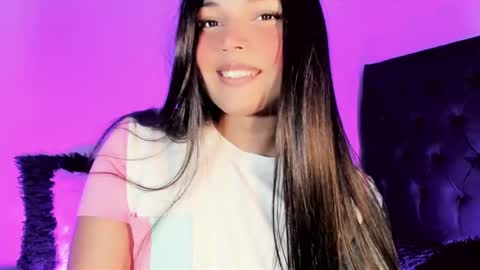 Snapshot of miss_zz chatting on 10/28/25, 01:31 miss_zz online show from 10/28/25, 01:31