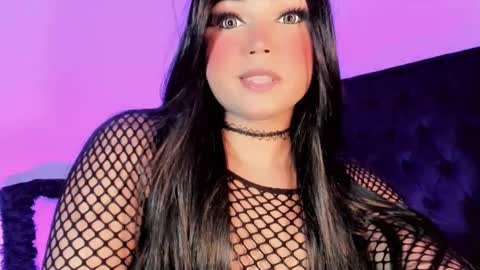 Snapshot of miss_zz chatting on 11/03/25, 08:10 miss_zz online show from 11/03/25, 08:10